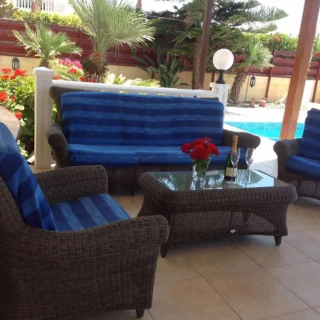 Carolyn Is A Luxury 4-bedroom With Private Pool In