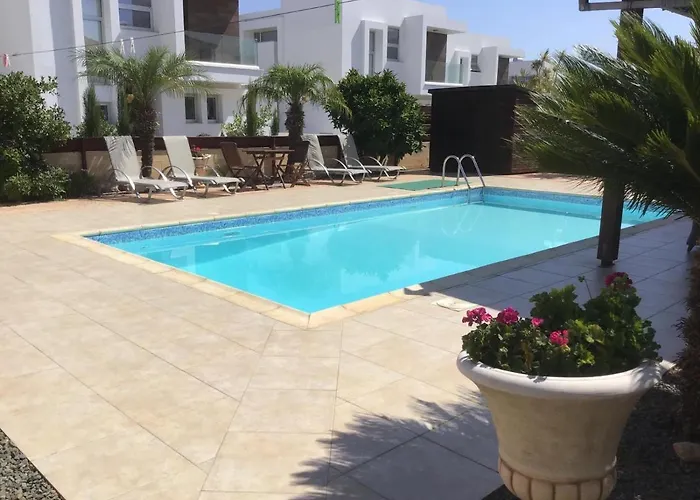 Carolyn Is A Luxury 4-bedroom With Private Pool In Villa