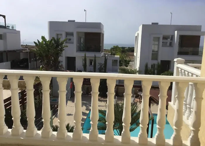 Carolyn Is A Luxury 4-bedroom With Private Pool In