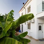 Carolyn Is A Luxury 4-bedroom With Private Pool In *