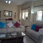 Carolyn Is A Luxury 4-bedroom With Private Pool In Villa *