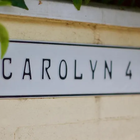 Carolyn Is A Luxury 4-bedroom With Private Pool In *