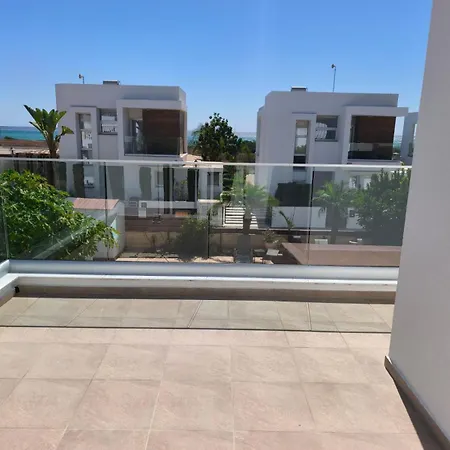 Carolyn Is A Luxury 4-bedroom With Private Pool In *