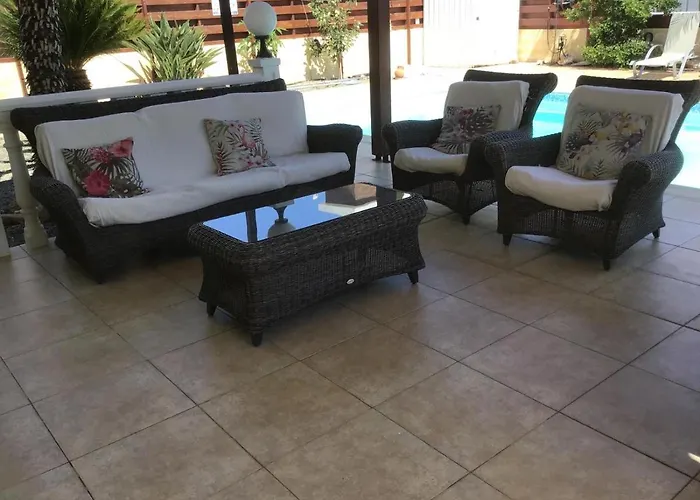 Carolyn Is A Luxury 4-bedroom With Private Pool In